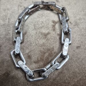 Elegant Silver Colour Metal Chain Bracelet and Necklace 100% Authentic